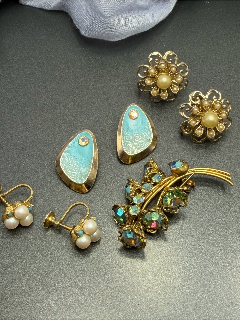 Vintage Art Deco Brooch and Earrings #363ue